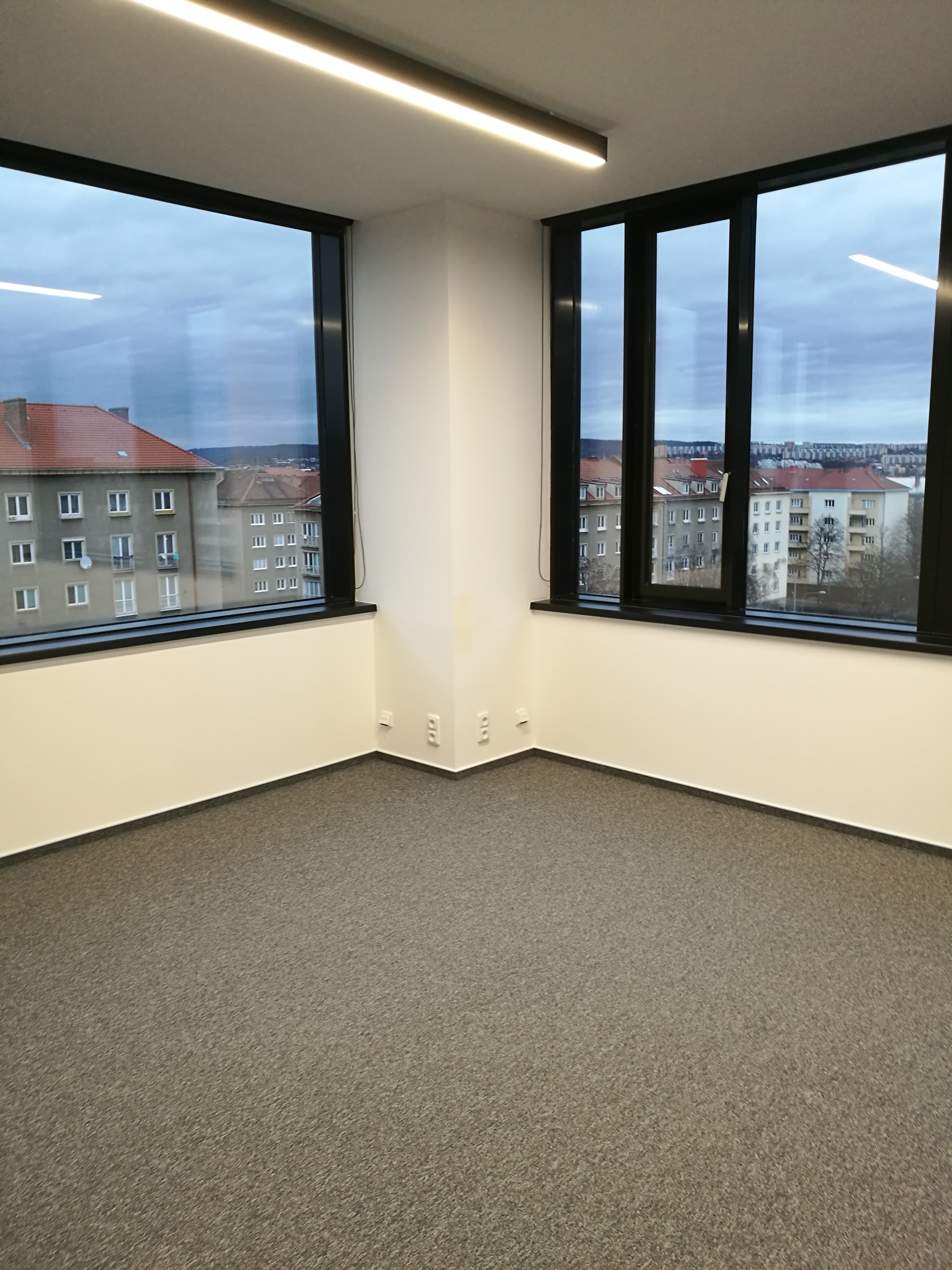 Hotová kancelář po rekonstrukci